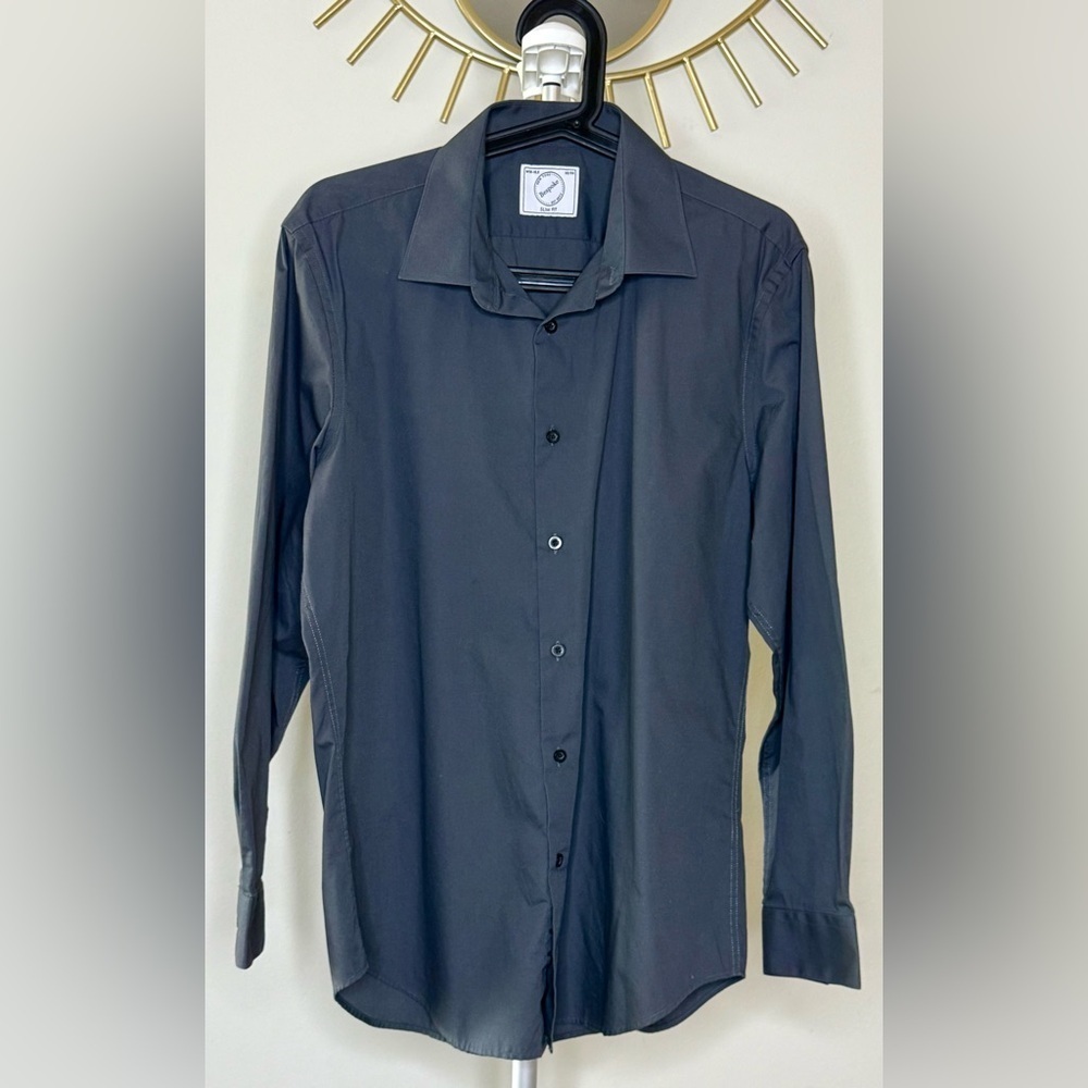 Men’s Bespoke charcoal gray slim fit button front dress shirt size medium EUC